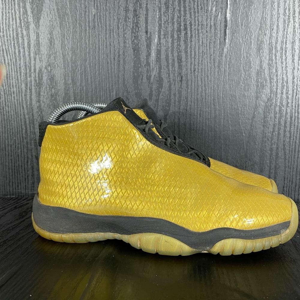 Air Jordan Future GG Size 5Y